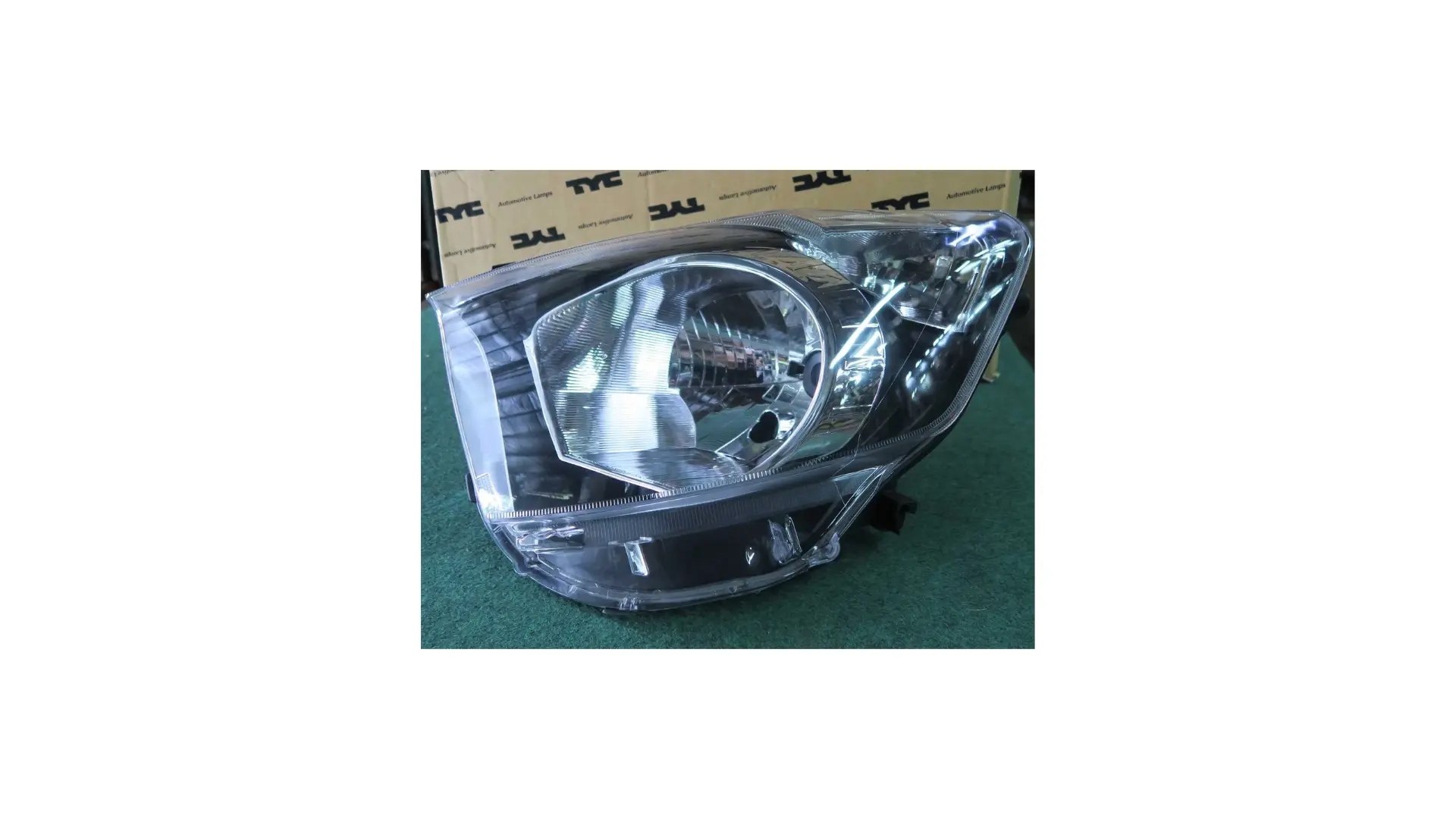 HEAD LAMP , PERODUA AXIA 14 *X/STD* LEFT -LOCAL *LOW SPEC*
